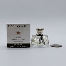 Mon Jasmin Noir Bvlgari 香水- 一款2011年女用香水