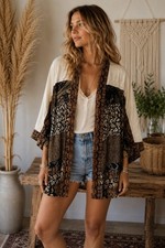 Young Threads NWT Patchwork Boho Kimono   Size L