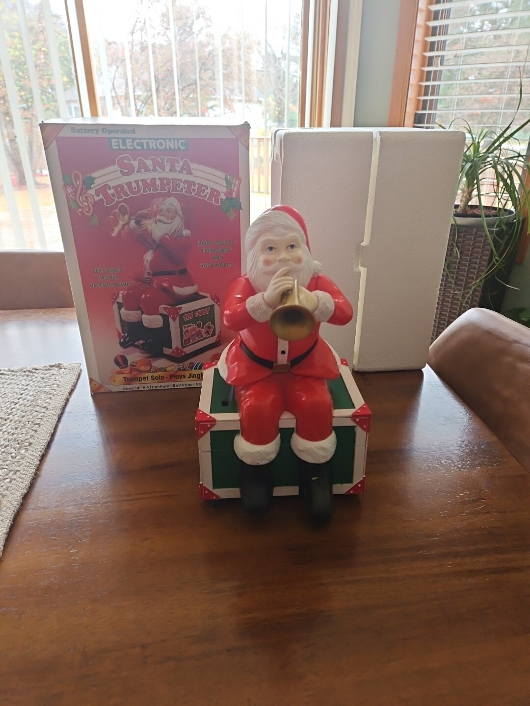 Picture 1 of 4