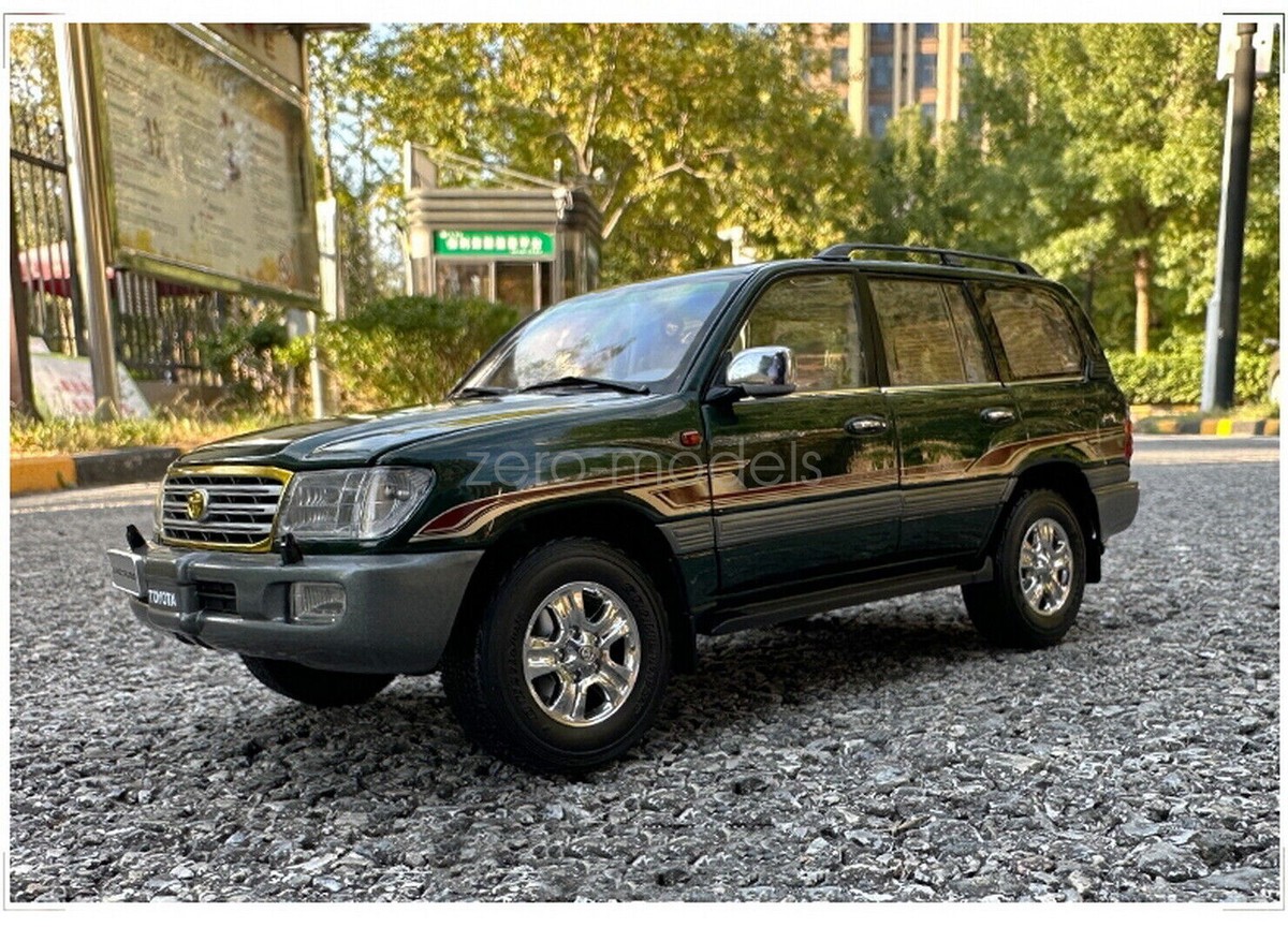 1/18 Scale Toyota Land Cruiser LC100 Green DieCast Car Model