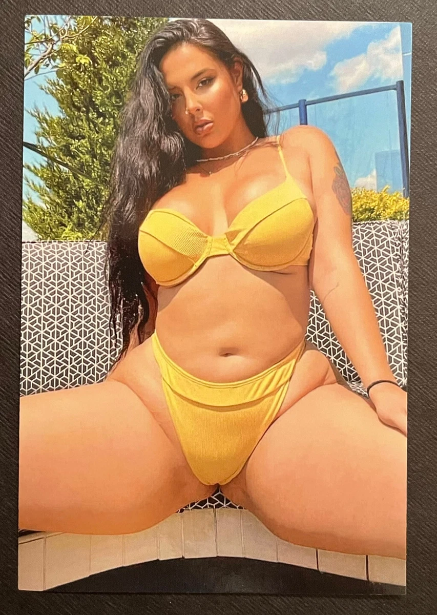 Photo Hot Sexy Beautiful Buxom BBW Woman In Bikini Showing Cleavage 4x6  Picture | eBay