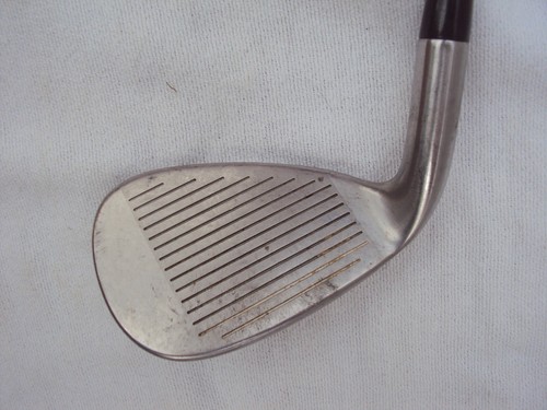 TaylorMade r7 PW Right-Handed Pre-owned! - Picture 4 of 6