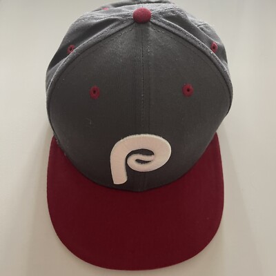 Casquette extensible à bouton-pression New Era rouge pour homme avec écusson circulaire 9SEVENTY des Philadelphia Phillies