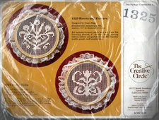 "Hearts and Flowers" ©1985 The Creative Circle Net Darning Hoop Kit # 1325 NEW!