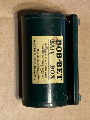 Vintage Mini Metal Bob Bet Bait Box Green Half a Turn and There's Your