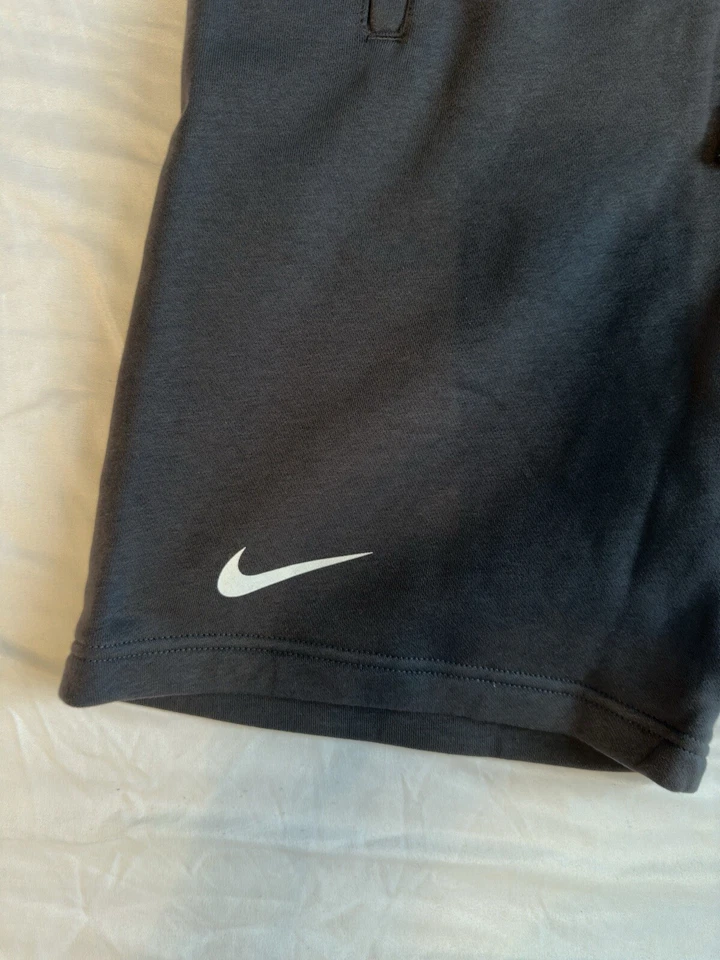 Pantalones Cortos de Salón Nike Brooklyn Nets Basquiat Durant Irving Nuevos sin Etiquetas Gris Alta Calidad Foto 3 de 4