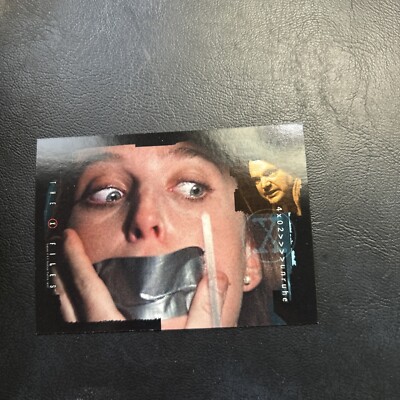 Jb101a The X-Files Seasons 4 & 5 2001 #03 Gillian Anderson UNruHE Scully
