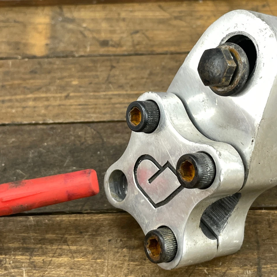 Powerlite BMX Vástago Trébol Esquina Estampada Piezas 1 en 22.2 Old School BMX GT 94 Foto 2 de 4