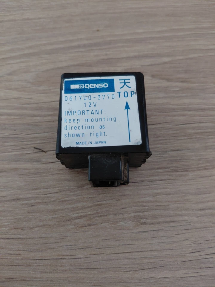 Relais Denso d'arrêt moteur Kubota - Photo 1/3
