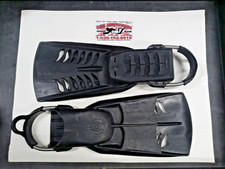 Hollis F2 Fins - Barely Used