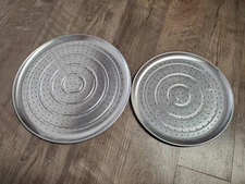 Ekco Aluminum 15.75" & 12.75"  Perforated Pizza Pans 