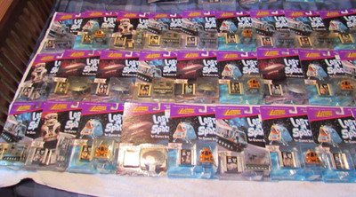 Johnny Lightning Lost in Space (All 50 Movie Cards Set!!) with one original box
