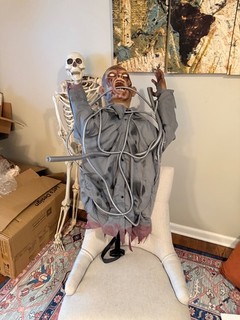 Halloween Animated Prop Hanging Figure Mannequin Gray Plastic/Fabric