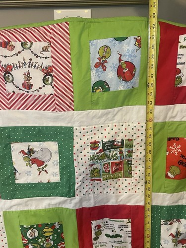 Grinch Handmade Christmas Quilt Lap Blanket(43”x40 1/2”) - Picture 5 of 5