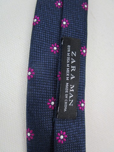 Corbata ajustada 100 % seda Zara para hombre azul floral 59" de largo 2,75" de ancho nueva con etiquetas - Imagen 5 de 7