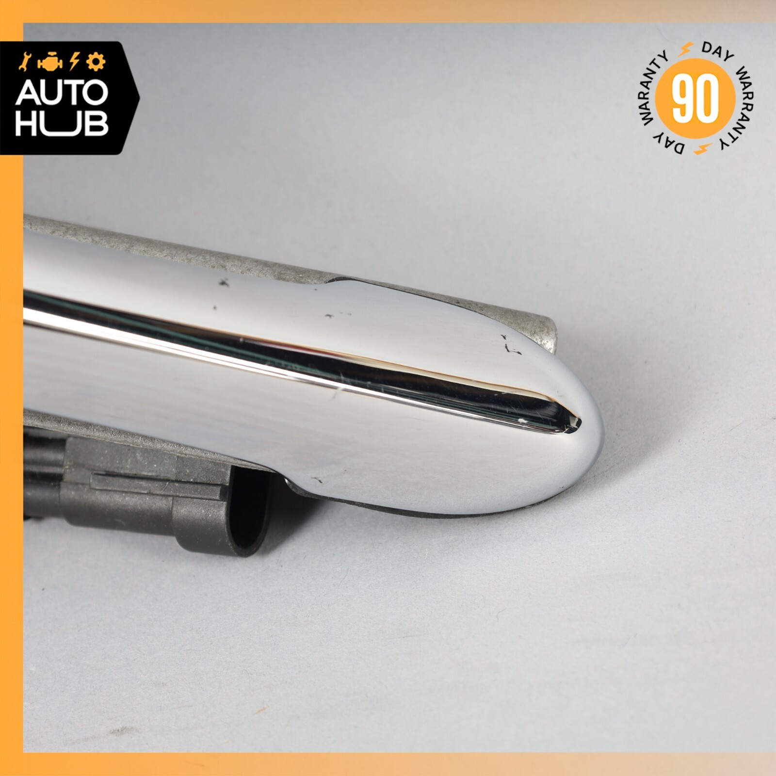 03-13 Maserati Quattroporte M139 Front Right Side Exterior Door Handle OEM