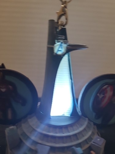 Disney Marvel's Avengers Light-Up Living Magic Ear Hat Sketchbook Ornament NWT - Picture 3 of 11