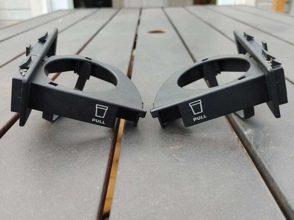 93 94 95 96 1992 Ford Bronco F150 F250 F350 E250 portavasos trasero plegable L & R Foto 2 de 4