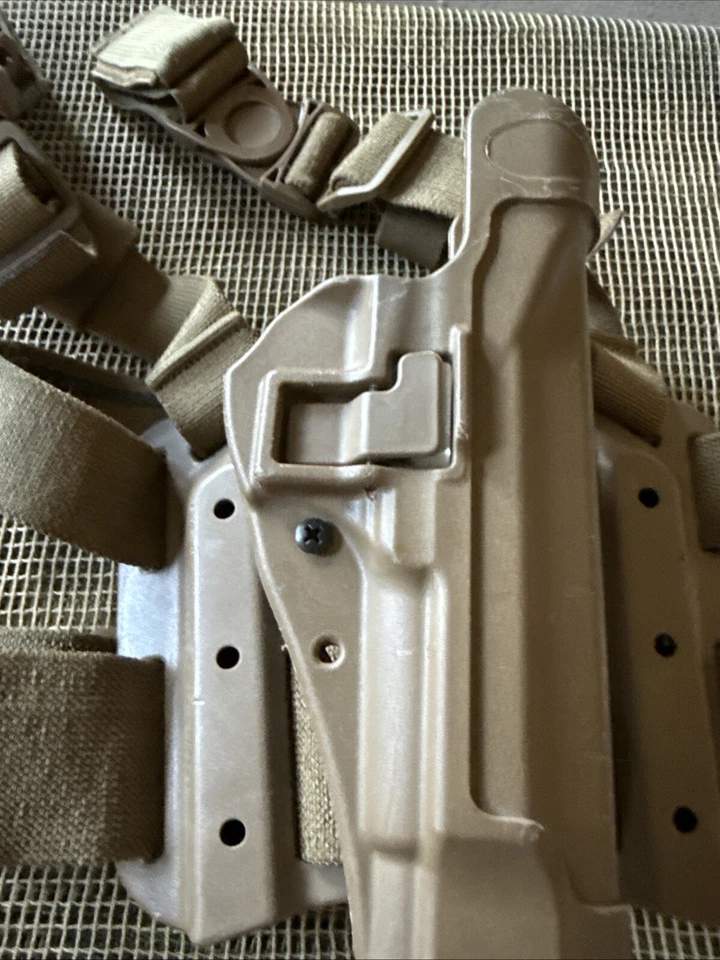 Blackhawk Beretta tactical gun holster drop leg Tan Holster -Beretta M9/92fs - Image 3 of 4