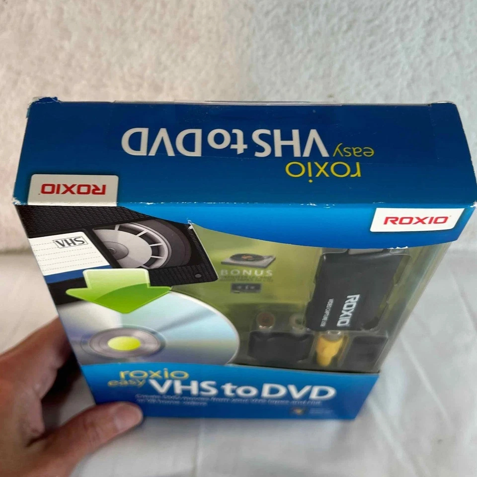 Roxio Easy VHS to DVD Video Capture USB Transfer VHS Hi8 V8 to PC New - Image 2 of 4