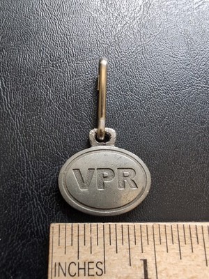 VPR Vermont Public Radio Pewter Zipper Pull Backpack Clip Collectible Danforth