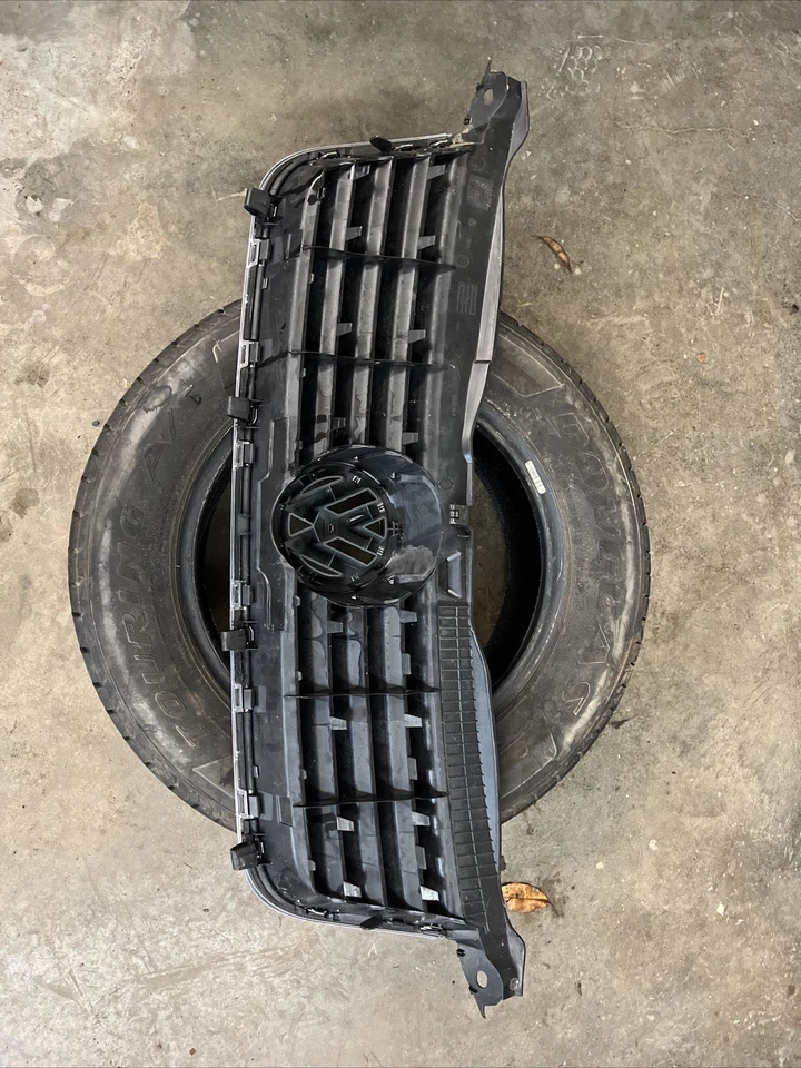 2001 2002 2003 2004 2005 VW PASSAT PARRILLA OEM VOLKSWAGEN PASSAT PARRILLA Foto 2 de 2