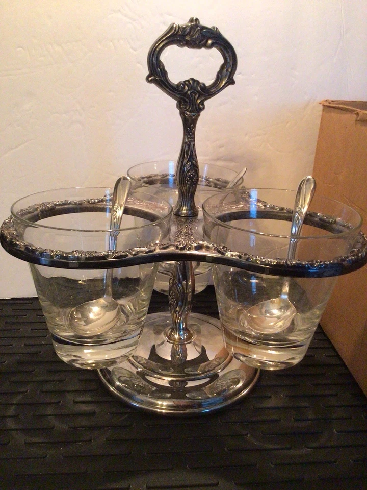 Vtg Ornate Sheridan Silver  Condiment Set,Dishes, Spoons,org Box Damaged. - Image 4 of 4