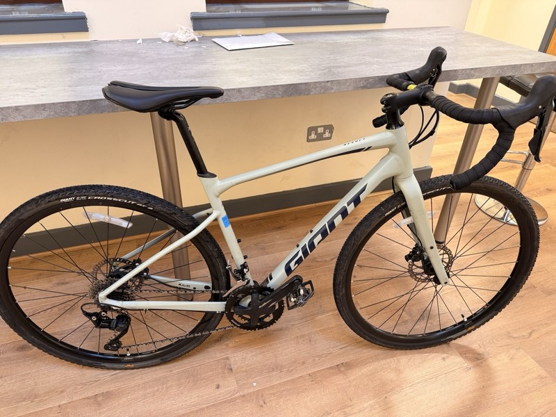 Giant Revolt 1 2021 Gravel Bike Medium