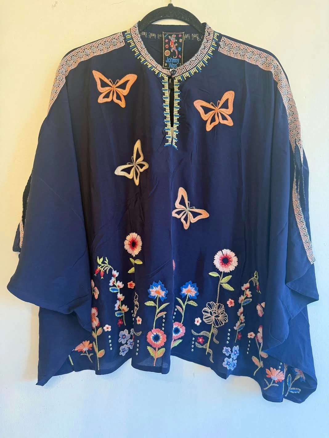 Johnny Was Top Imogen Poncho Nuria Embroidered 100% Silk - Women’s Size S/M $328