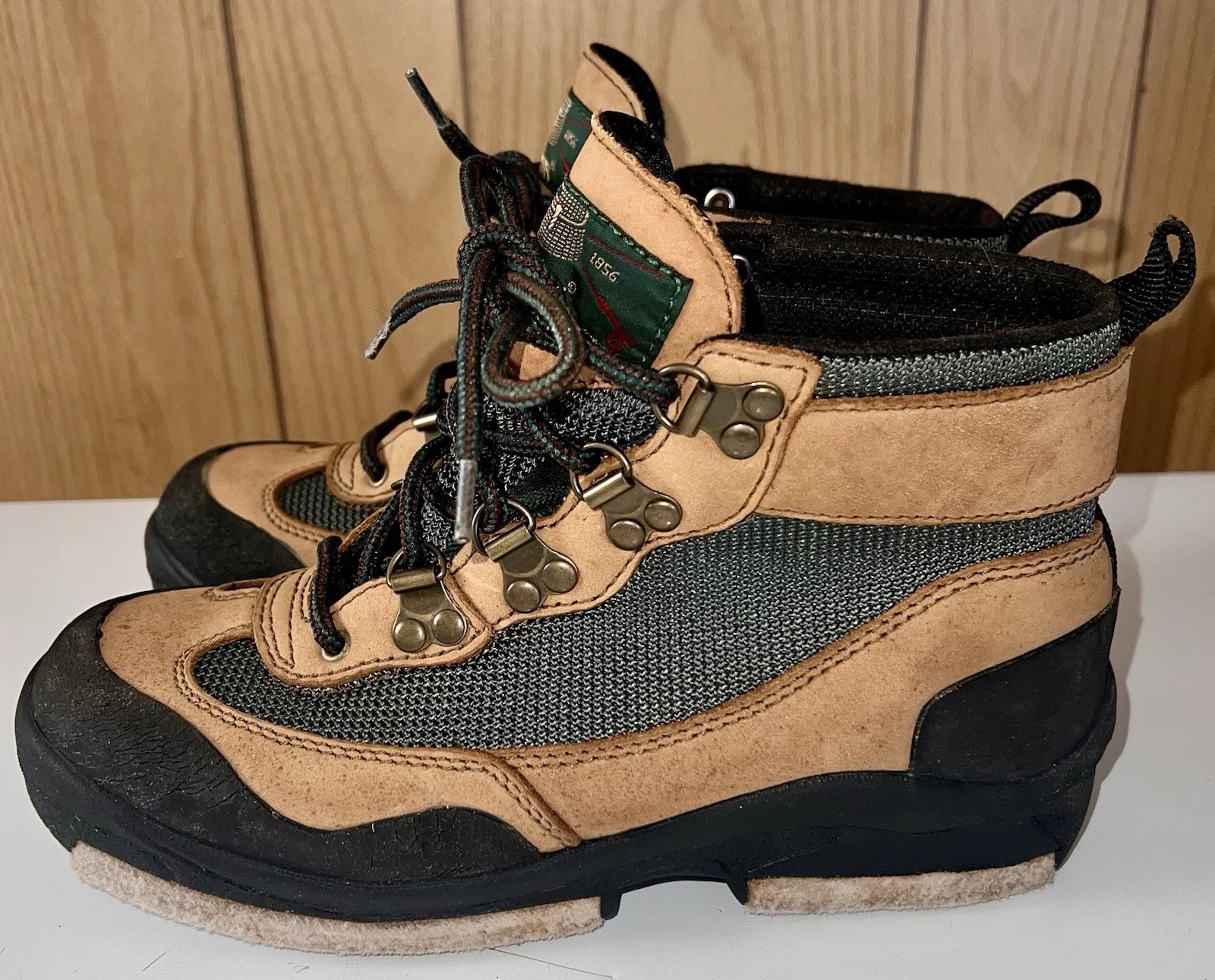 Vintage Women’s Orvis Fly Fishing Wading Boots Felt Sole Size 5/5.5