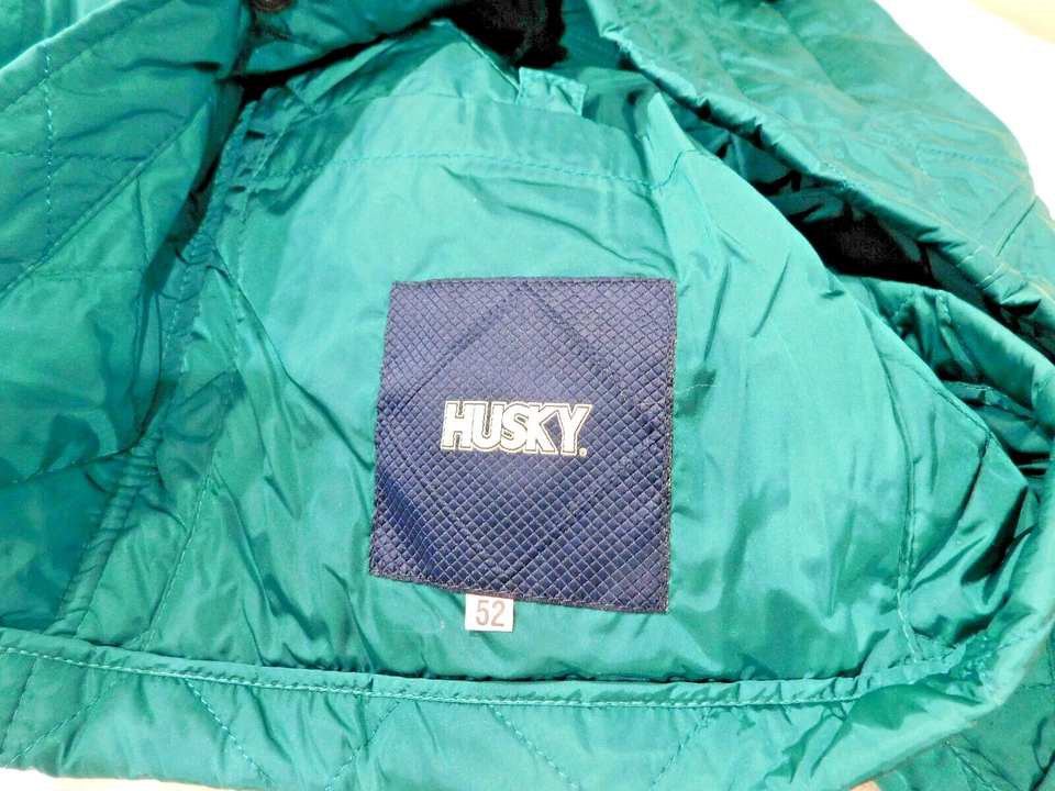 Hecho en Italia. Chaqueta acolchada hombre HUSKY. Talla 52. (P-P 21,5"). Precio de venta sugerido por el fabricante $395 Foto 4 de 4