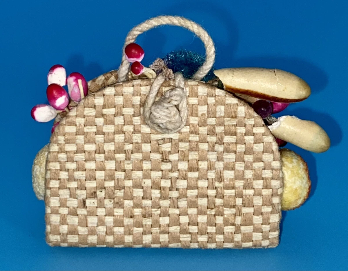 Barbie doll bag online banana