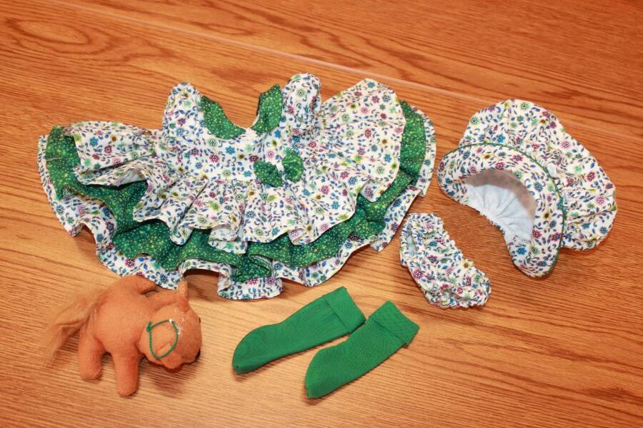 My Meadow Moppets "GREEN DELIGHT" Dress Set for 15" Dolls Mae, Tia and Aya!