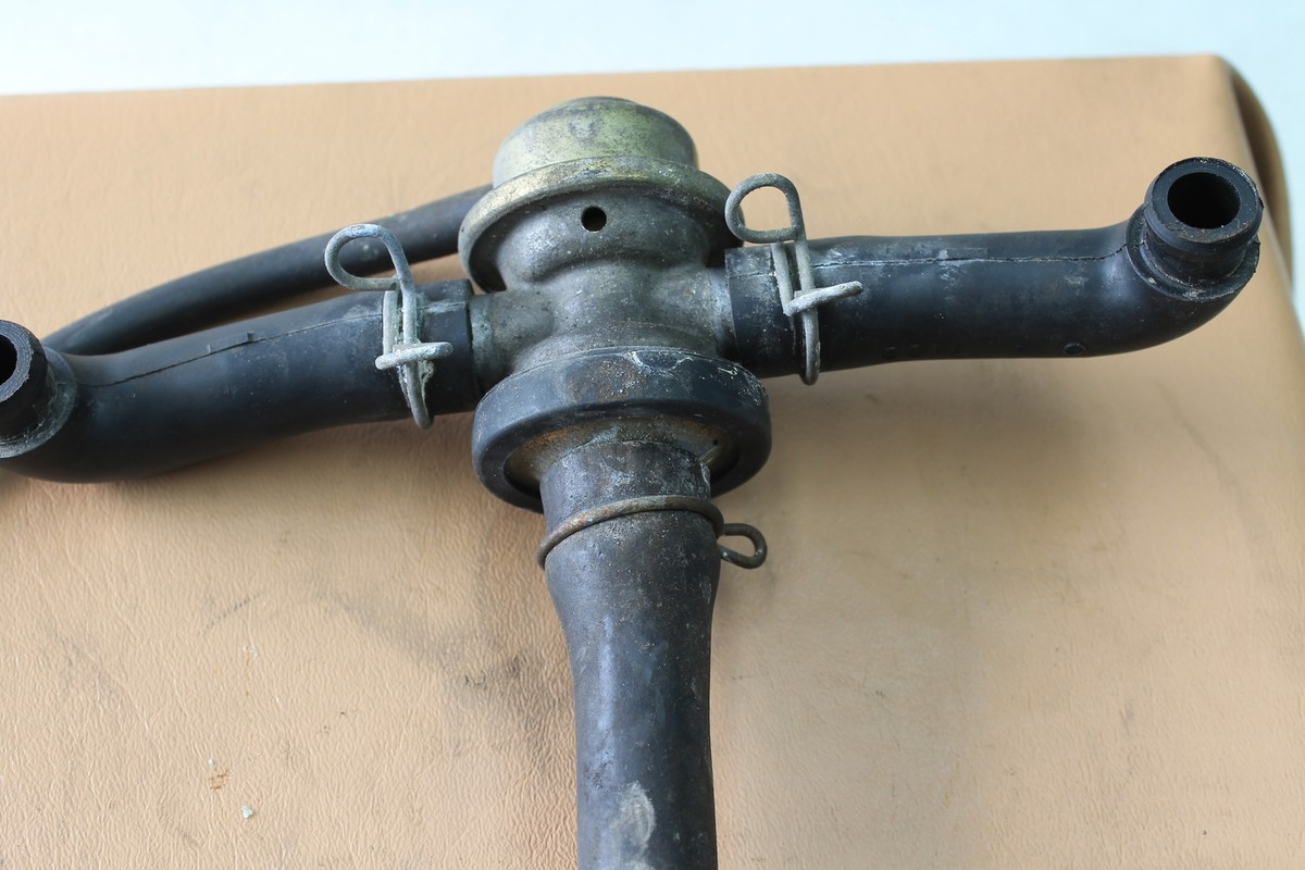 1992 KAWASAKI NINJA ZX600 (#252) AIR SWITCH VALVE 16126-1144