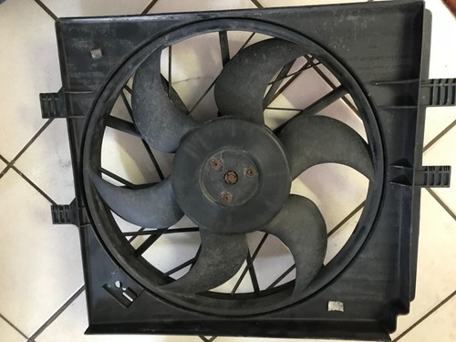 Mercedes Benz A-Klasse W168 Lüfter Kühlermotor A1685000093