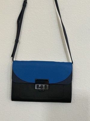 Mark Jacobs lip lock contemporary two tone messenger  bag black/blue