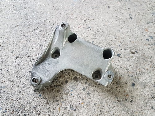 BMW X1 E84 sDrive18i N46N Lagerbock Klimakompressor 7505980