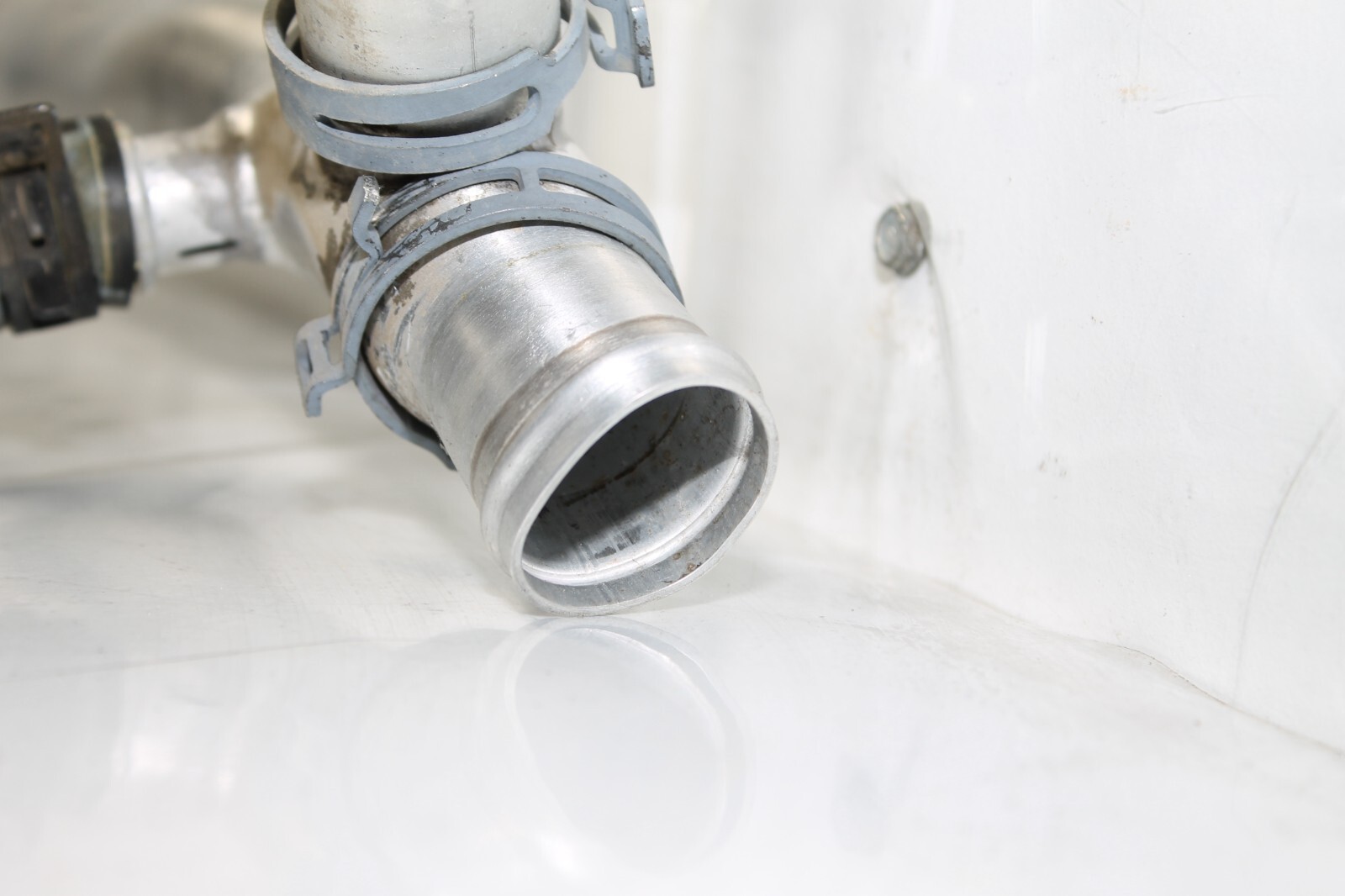 Lamborghini Huracan 2015-2020 Coolant pipe