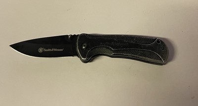 Smith & Wesson 1084304 Pocket Knife