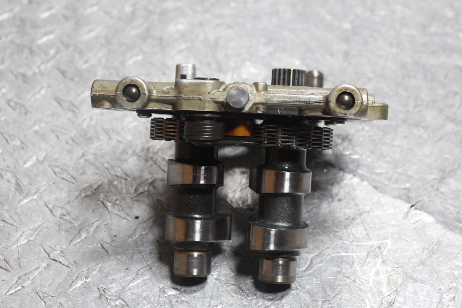 2005 HARLEY-DAVIDSON DYNA LOW RIDER FXDL OEM CAMSHAFT CAMS CAM SHAFTS W PLATE - product detail image 3