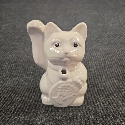 Benihana Maneki Neko Beckoning Tiki Lucky Cat White Mug