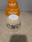 Pyrex Mixing Bowls Lot Of 3 -NICE