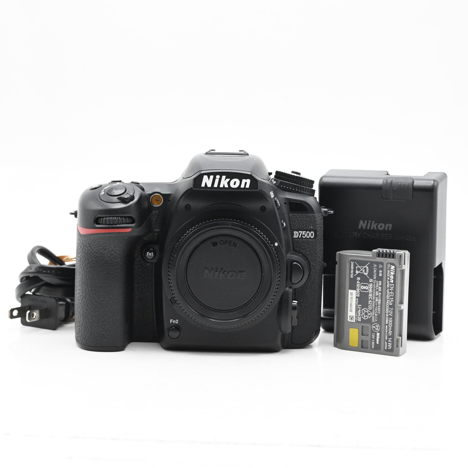 Nikon D7500