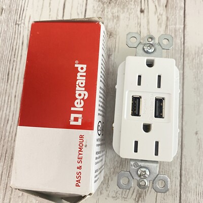 Legrand Decora Wall Power Outlet TM826USBW 15A 2 USB charging 3.1A White plug