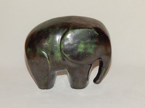 ELEPHANT Keramik schwarzgrüne Glasur Elefant formreduziert / abstrahiert - Bild 4 von 7