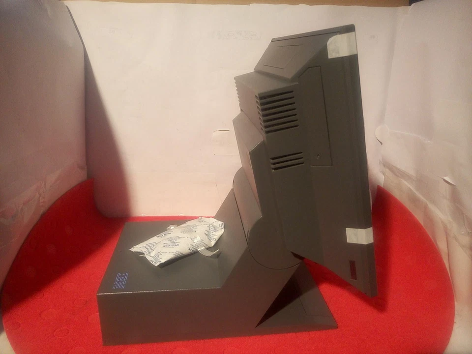 * NEW IBM SurePOS 500 DISPLAY (03R7802 / 4840-532) W/Cash Drawer 20P0275  - Image 3 of 4