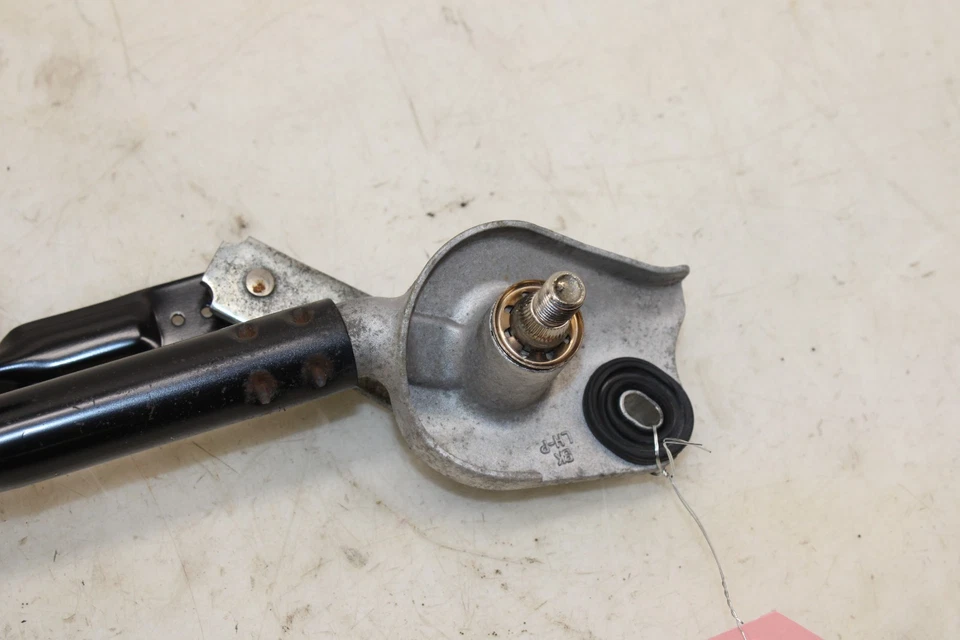 Hyundai Genesis 2010-2016 cupé motor limpiaparabrisas con acoplamiento 98110-2M000 OEM EG82 LR32 Foto 2 de 4