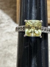Light Green Exquisite Cubic Zirconia Sterling Silver Woman  s Ring