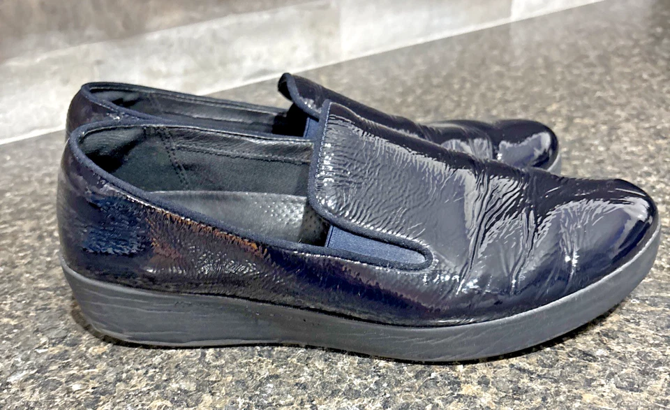 Fitflop Women's Supercomff Slip On Shoe Sz. 8.5  Loafer Flats dark blue/ black  - Image 2 of 4