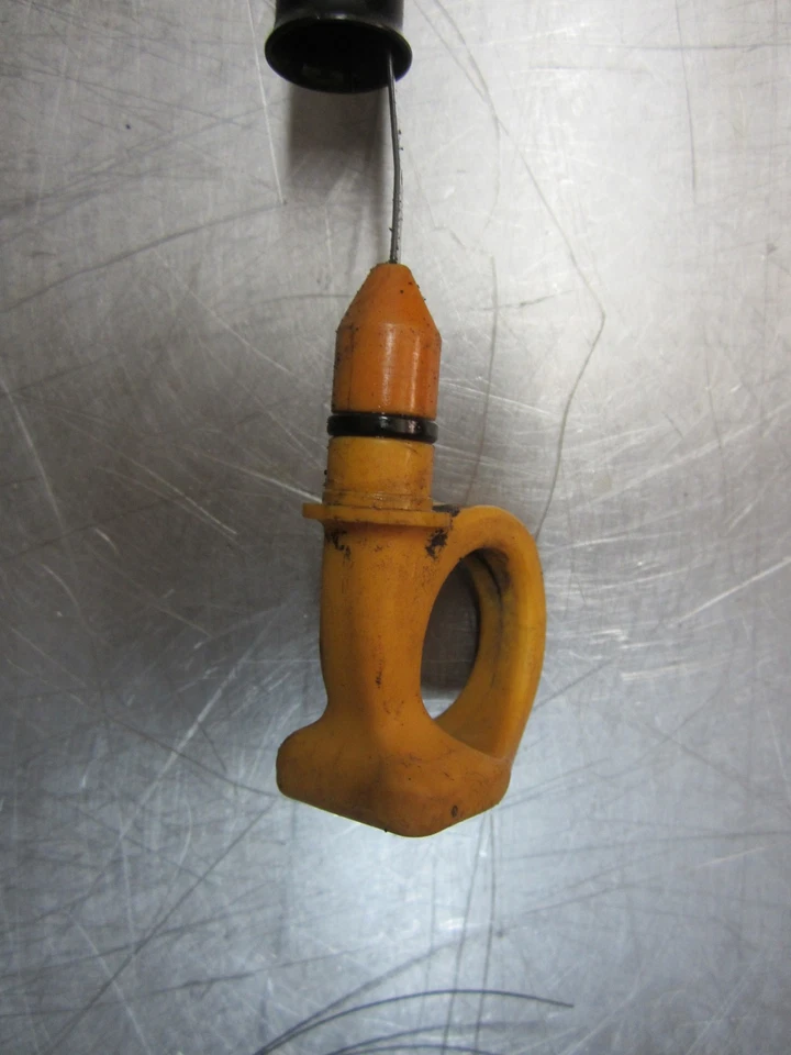 Engine Oil Dipstick With Tube From 2006 SUBARU FORESTER  2.5 11140AA150 - Image 2 of 4